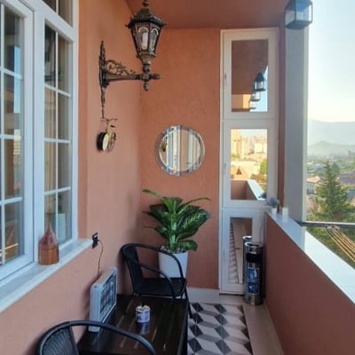 Location d'un appartement cosy et bien meublé, 75 m², Vieux Batoumi, Batoumi, Géorgie