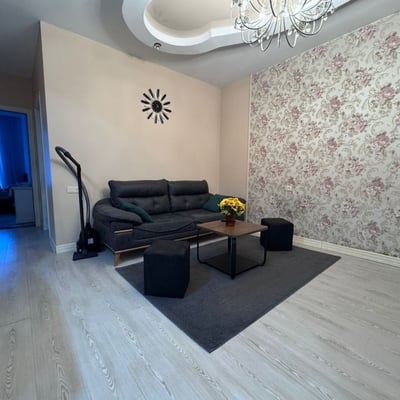 Alquiler de apartamento amplio con vista al mar, 80 m², Batumi, Georgia