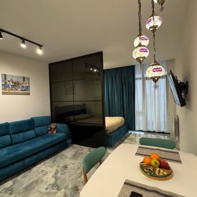 Alquiler de estudio elegante con vista al estadio, 40 m², Batumi, Georgia