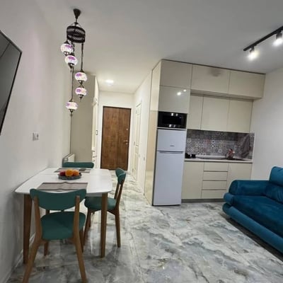 Alquiler de estudio elegante con vista al estadio, 40 m², Batumi, Georgia