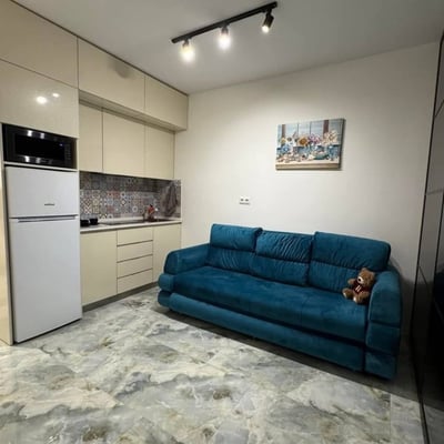 Alquiler de estudio elegante con vista al estadio, 40 m², Batumi, Georgia