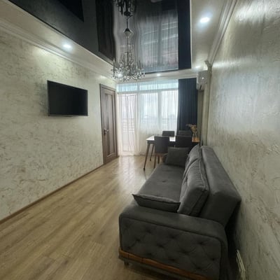 Alquiler de apartamento acogedor con vistas al mar y a la montaña, Batumi, Georgia