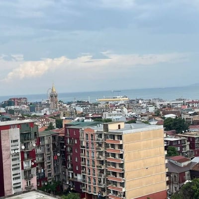 Vermietung einer gemütlichen Wohnung mit herrlichem Ausblick, 60 m², Batumi, Georgien