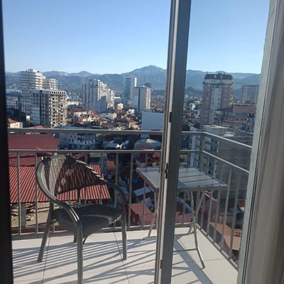 Location d'un appartement confortable, lumineux, 60 m², Batumi, Géorgie