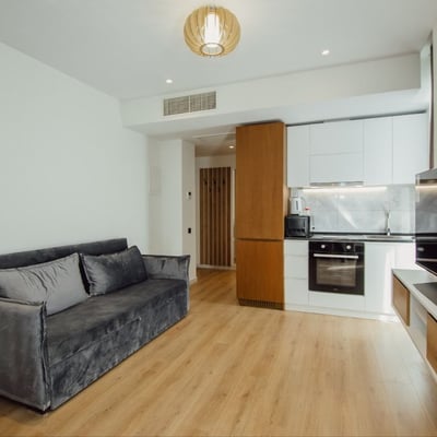 Location d'un studio confortable, lumineux avec vue sur la mer, Batumi, Géorgie