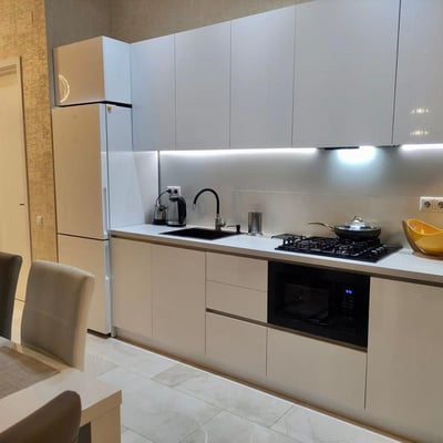 Аренда современной, просторной квартиры, 70 м², Батуми, Грузия