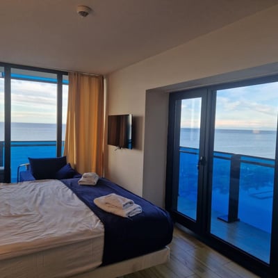 Alquiler de apartamento luminoso con vista al mar en Orbi City, 78 m², Batumi, Georgia