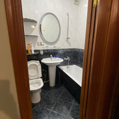 Аренда просторной и меблированной квартиры, Батуми, Грузия