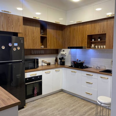 Vermietung einer hellen, möblierten Wohnung, 78 m², Altstadt, Batumi, Georgien