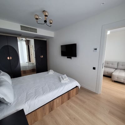 Alquiler de apartamento moderno y amueblado con vista al mar, White Sails, Batumi, Georgia