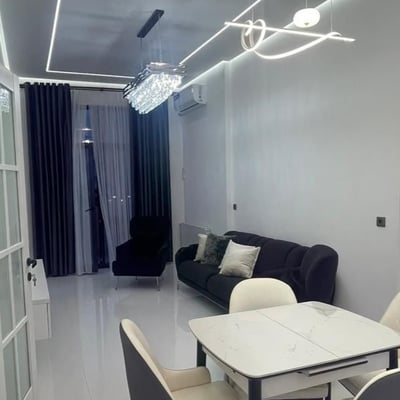 Location d'un appartement spacieux avec vue sur le stade, 60 m², Batoumi, Géorgie