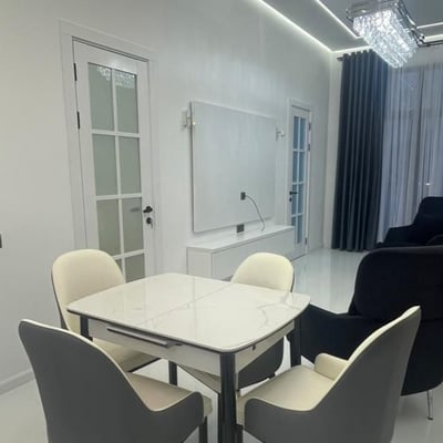 Location d'un appartement spacieux avec vue sur le stade, 60 m², Batoumi, Géorgie
