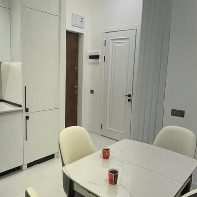 Location d'un appartement spacieux avec vue sur le stade, 60 m², Batoumi, Géorgie