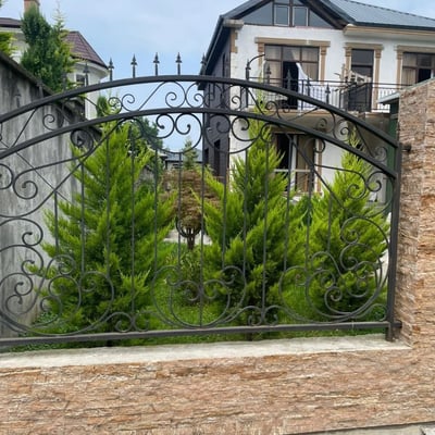 Location d'une maison spacieuse et confortable avec cour, 200 m², Batoumi, Géorgie