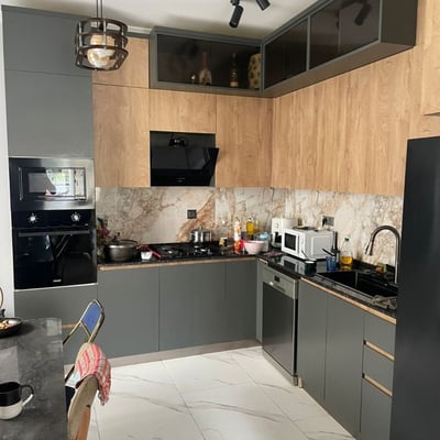 Vermietung eines geräumigen, komfortablen Hauses mit Hof, 200 m², Batumi, Georgien