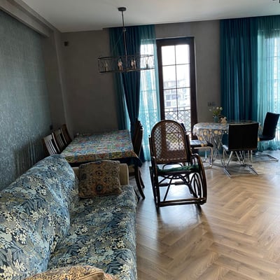 Vermietung einer geräumigen Wohnung, 90 m², Alt-Batumi, Batumi, Georgien