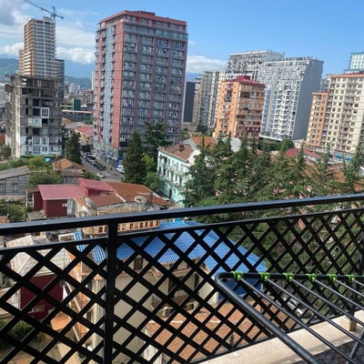 Vermietung einer geräumigen Wohnung, 90 m², Alt-Batumi, Batumi, Georgien