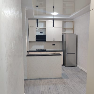 Location d'un appartement neuf et spacieux, 82 m², Batoumi, Géorgie