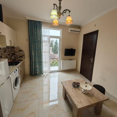Vermietung einer hellen, komfortablen Wohnung, 60 m², Batumi, Georgien