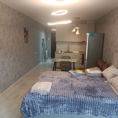 Location d'un studio neuf, 35 m², Blue Sky Tower, Batoumi, Géorgie