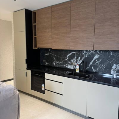 Location d'un appartement lumineux et spacieux, 100 m², Batoumi, Géorgie