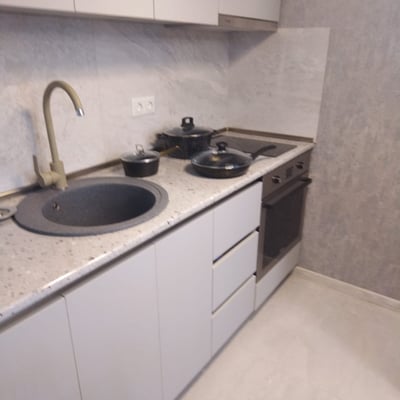 Location d'un studio confortable et lumineux, 35 m², Batoumi, Géorgie