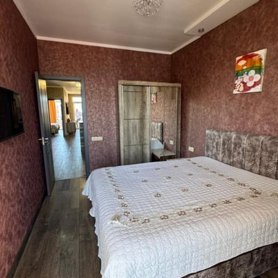 Rent a luxury, spacious apartment with sea and mountain view, 120 m², Batumi, Georgia