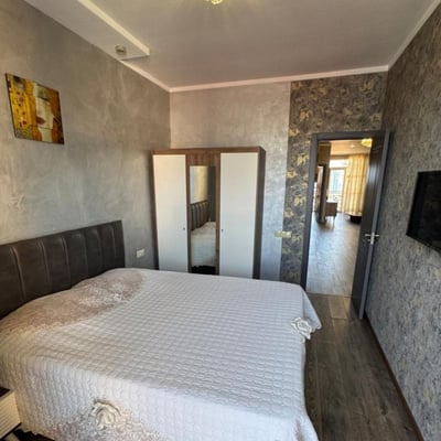 Rent a luxury, spacious apartment with sea and mountain view, 120 m², Batumi, Georgia
