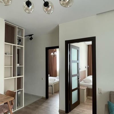 Alquiler de apartamento luminoso de 65 m² con vistas al mar, Batumi, Georgia