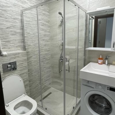 Alquiler de apartamento luminoso de 65 m² con vistas al mar, Batumi, Georgia