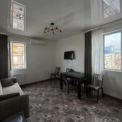 Appartement lumineux 60m² à louer, Batoumi, Géorgie