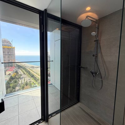 Studio spacieux 45m² avec vue sur la mer à louer, Batoumi, Géorgie