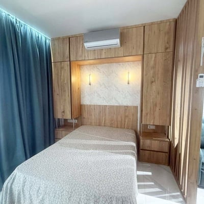 Modernes Studio 32m² mit großem Balkon zur Miete, Batumi, Georgien