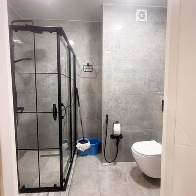 Modernes Studio 32m² mit großem Balkon zur Miete, Batumi, Georgien