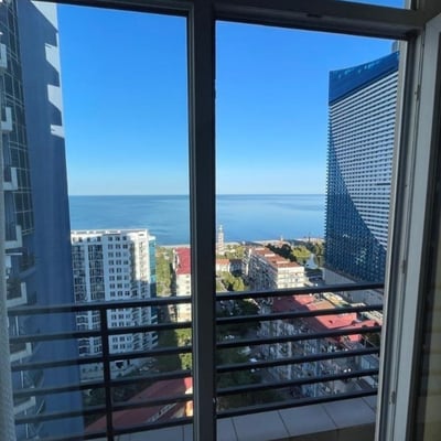 Beautiful 1-bedroom apartment with sea view for rent, Batumi, Georgia