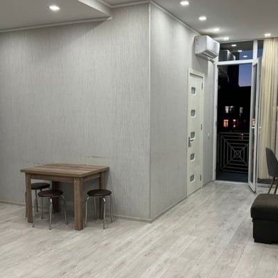 Moderne und komfortable möblierte Wohnung mieten, Batumi, Georgien