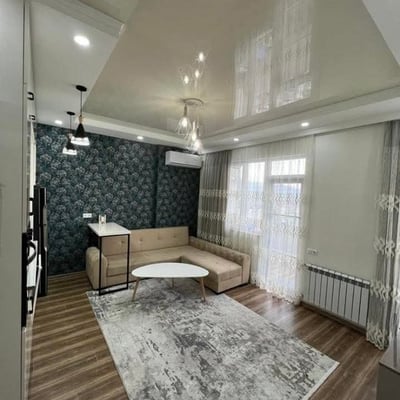 Apartamento luminoso con vistas al mar y las montañas en alquiler, Batumi, Georgia