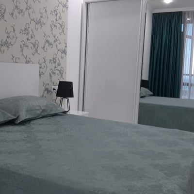 Wohnung 52m² mit Brunnenblick zur Miete, Batumi, Georgien