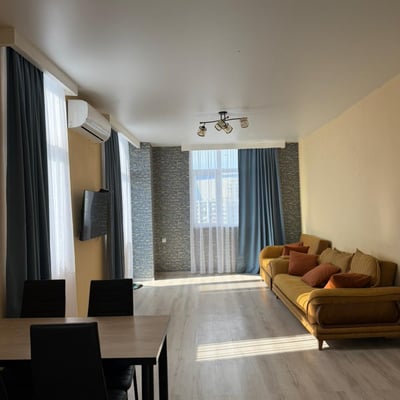 Location d'un appartement moderne et confortable de 60 m² avec vue sur la mer, Batumi, Géorgie