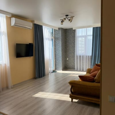 Location d'un appartement moderne et confortable de 60 m² avec vue sur la mer, Batumi, Géorgie