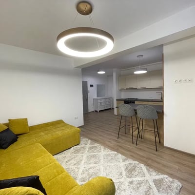 Аренда уютной 2-комнатной квартиры в районе Avangarden 3, Брашов, Румыния