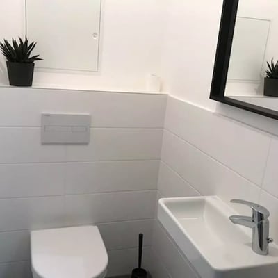 Alquiler a largo plazo de un apartamento de 2 habitaciones, 56 m², en Staré Mesto, Bratislava, Eslovaquia