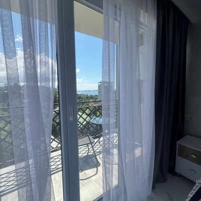 Estudio luminoso y moderno en alquiler, Batumi, Georgia