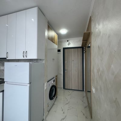 Estudio luminoso y moderno en alquiler, Batumi, Georgia