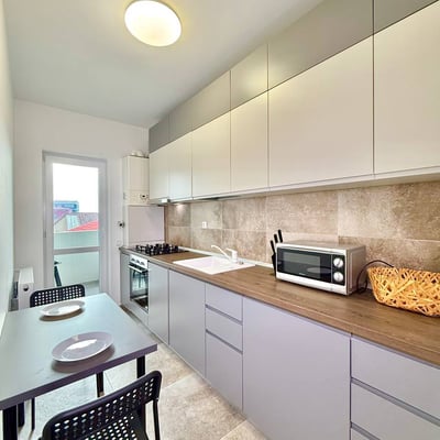 Apartamento luminoso en alquiler en edificio nuevo, Bucarest, Rumanía