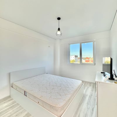 Moderne Wohnung mit Stadtblick zur Miete, Bukarest, Rumänien