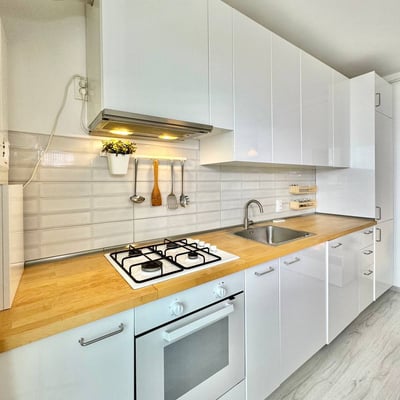 Moderne Studio-Wohnung mit Balkon zur Miete, Bukarest, Rumänien