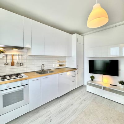 Moderne Studio-Wohnung mit Balkon zur Miete, Bukarest, Rumänien