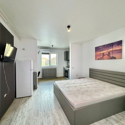 Helles möbliertes Studio zur Miete, Bukarest, Rumänien