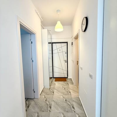 Langfristige Vermietung eines modernen Studios in Bukarest, Rumänien